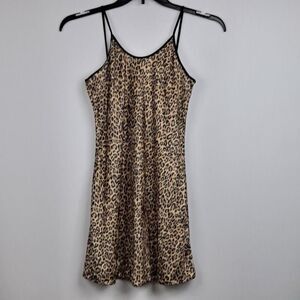 Ladies Leopard Chemise  NWOT